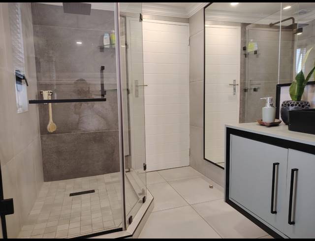 3 BEDROOM APARTMENT FOR SALE IN HALFWAY GARDENS